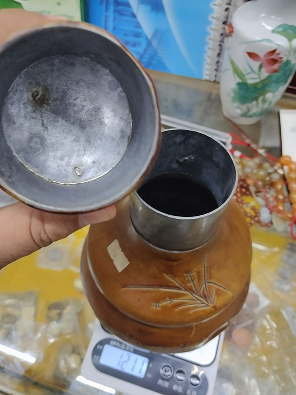 dvubb 图片点击可在新窗口打开查看