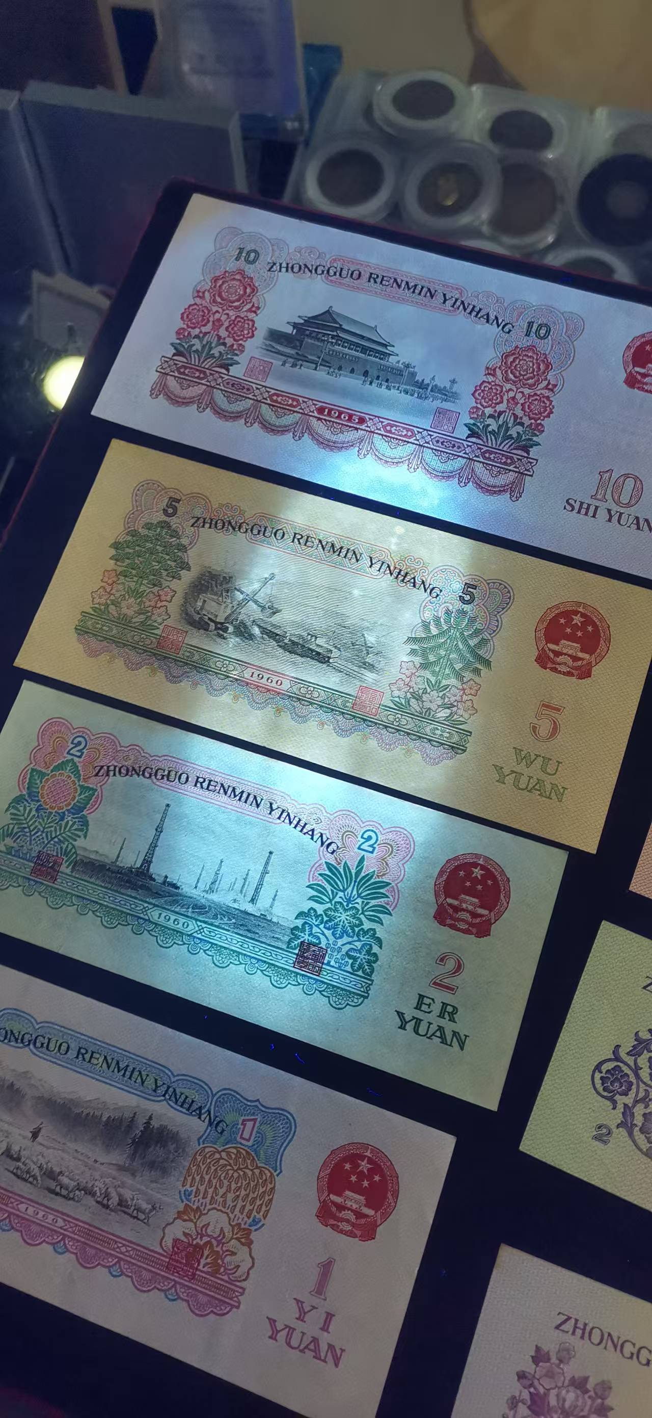dvubb 图片点击可在新窗口打开查看
