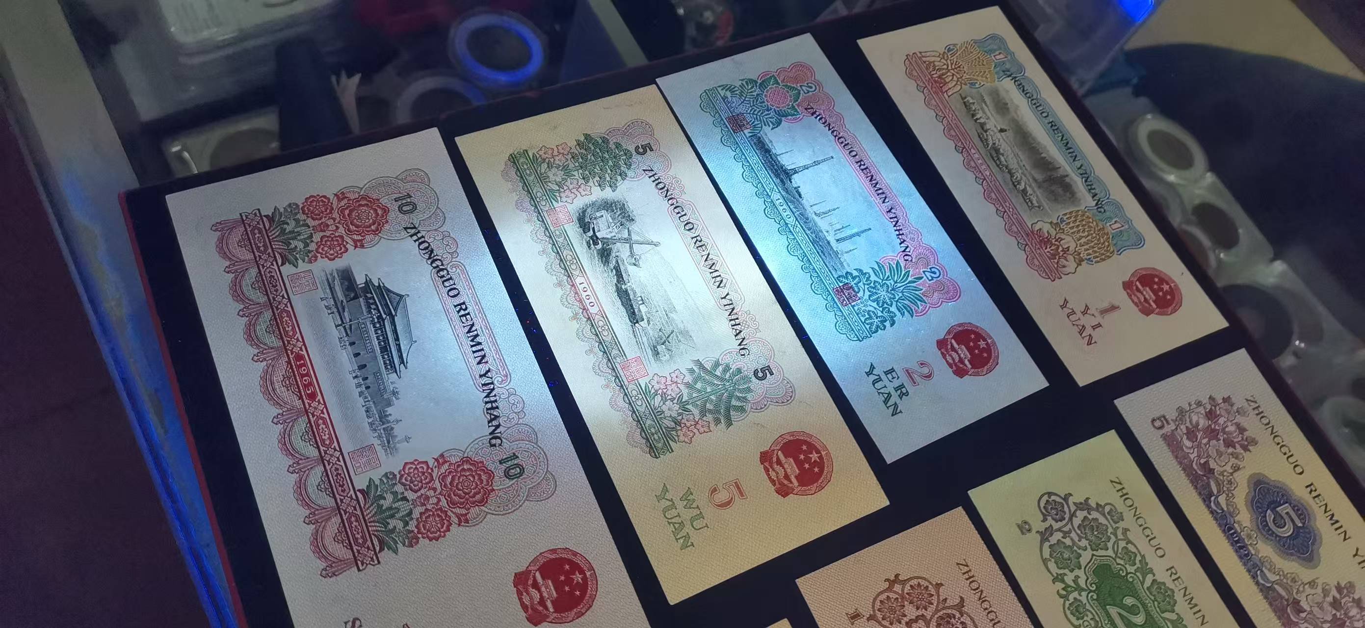 dvubb 图片点击可在新窗口打开查看