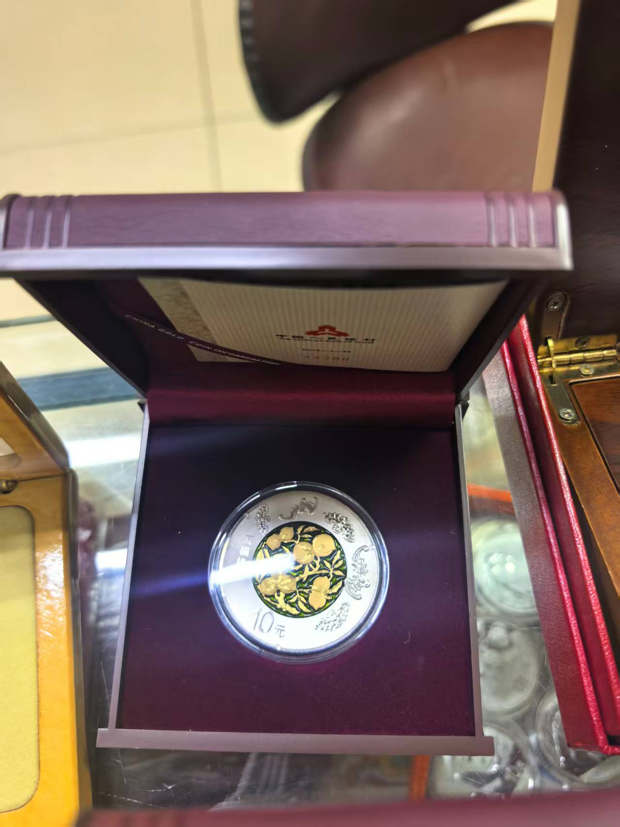 dvubb 图片点击可在新窗口打开查看